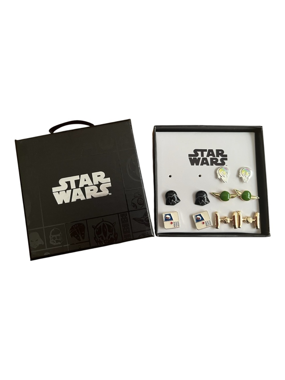 5 pairs of Disney Star Wars themed enamel earrings